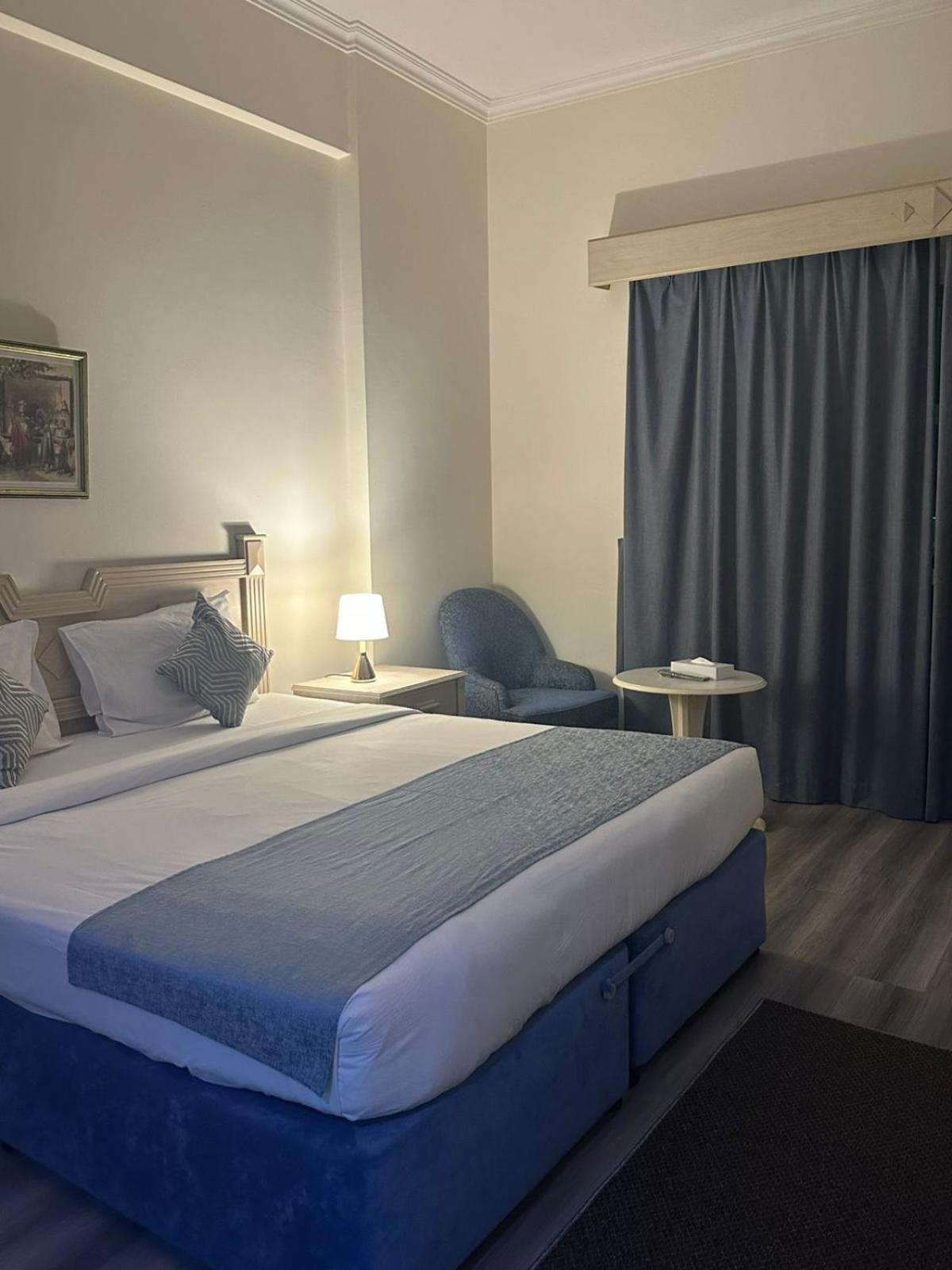 Green House Hotel Suites & Apartment Dubai Bagian luar foto